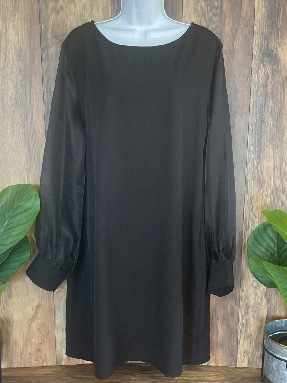 Classic Black Long-Sleeve Sheer Sleeve Shift Dress XXL NWT W493